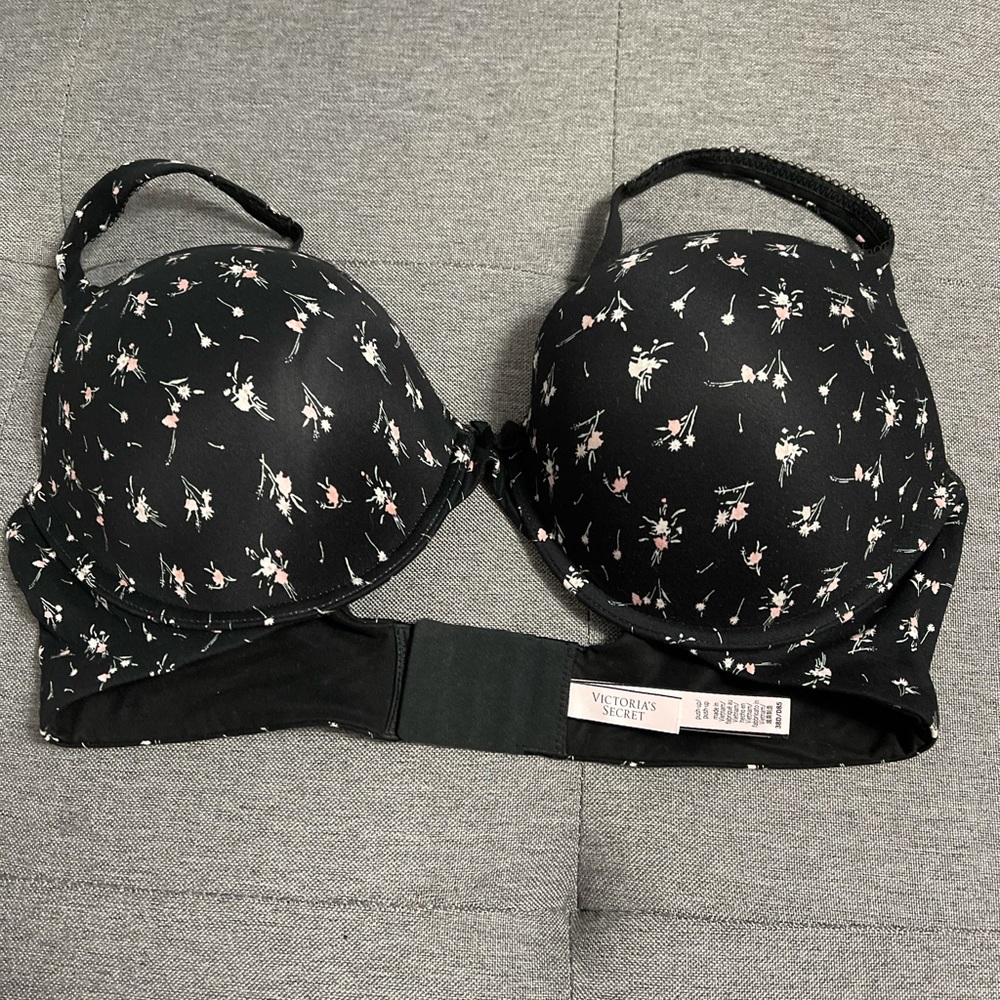 PINK PUSH UP BRA..It was too small